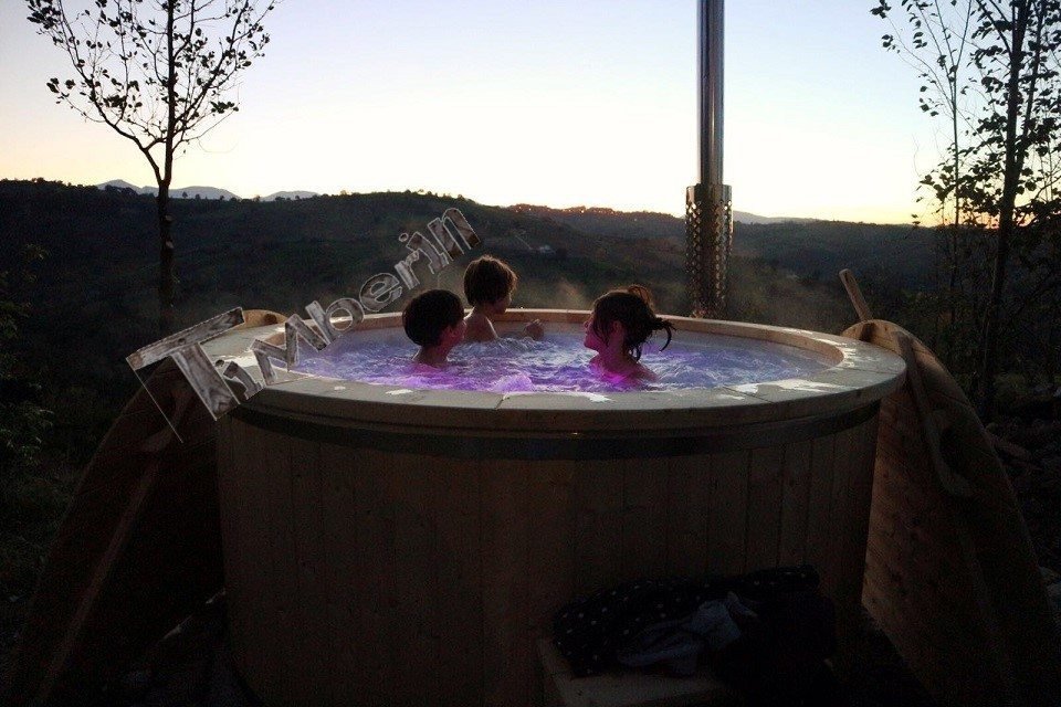 Wellness Royal jacuzzi z 2 lampkami LED i zewnętrznym ogrzewaniem